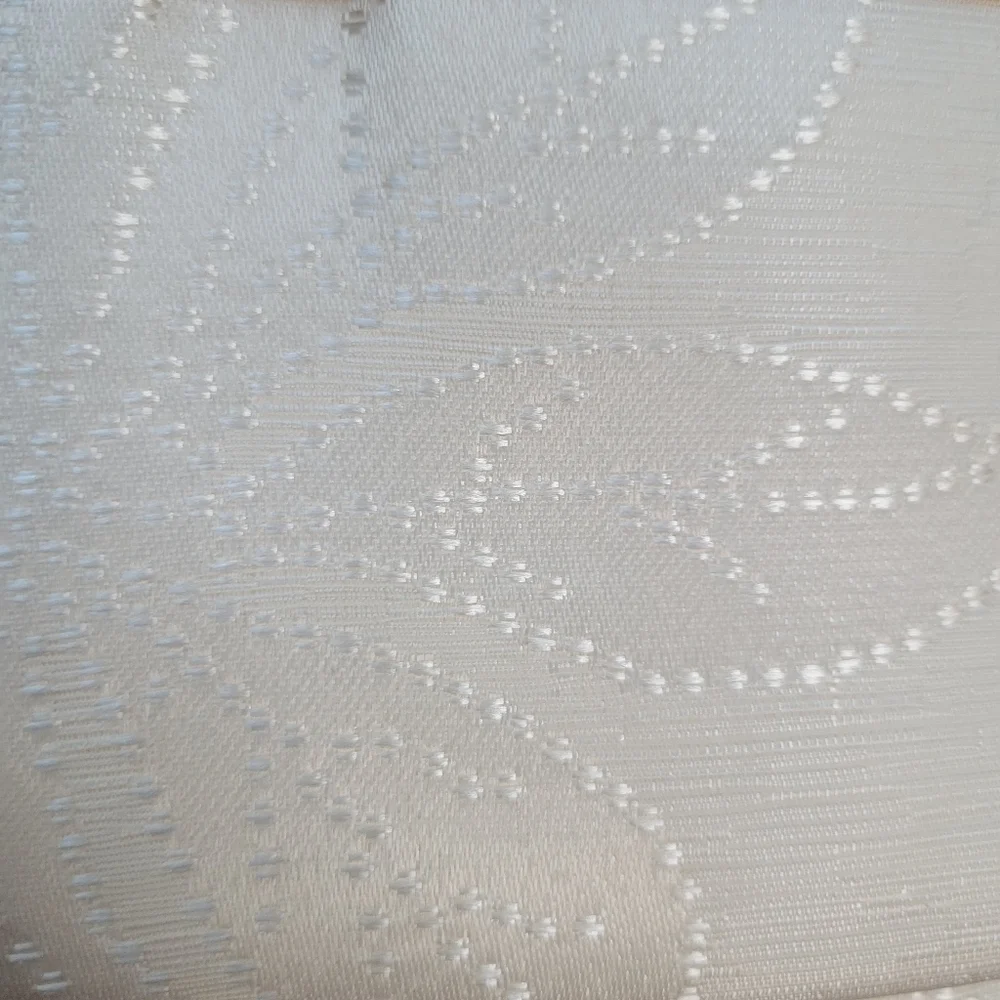 Red or Ivory Poinsettia 60